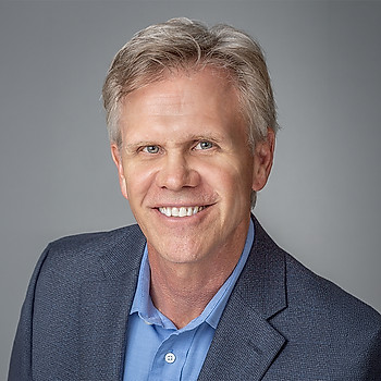 Portrait of Stefan Lark, Associate Broker